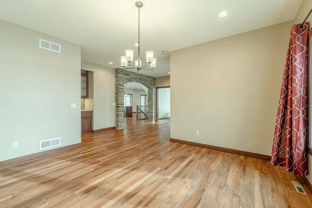 $2,000,000 | 7598 Driftless Rdg Way, Verona, WI 53593