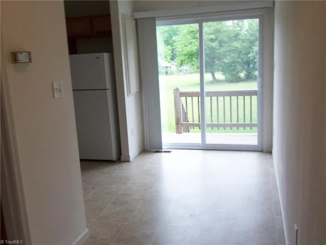 $1,000 | 203 C Nelson Street, Pilot Mountain, NC 27041