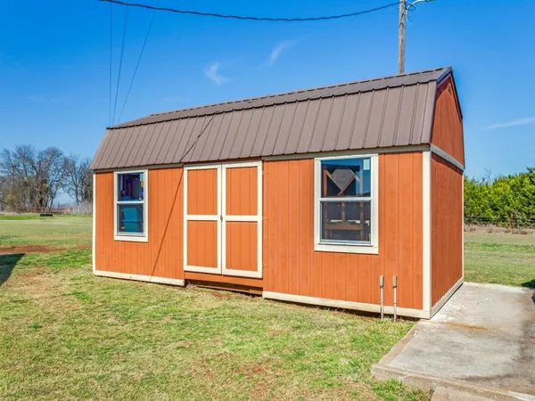 $699,900 | 5840 Farm To Market Road 933, Whitney, TX 76692