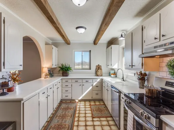 $699,900 | 5840 Farm To Market Road 933, Whitney, TX 76692