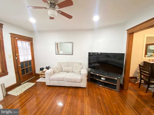 $1,900 | 518 Benner Street, Philadelphia, PA 19111