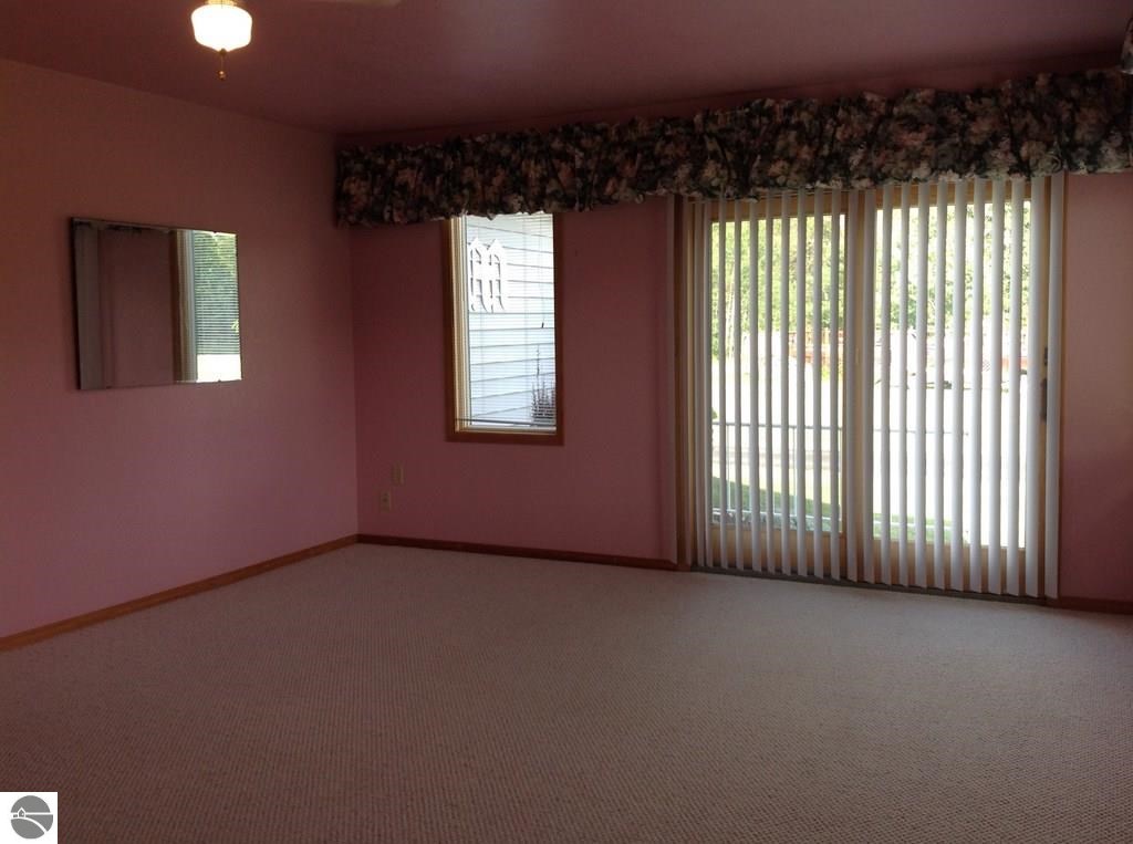5691 East Valley Road Mount Pleasant, MI 48858 - Photo 22 of 53 1789873-21.JPG