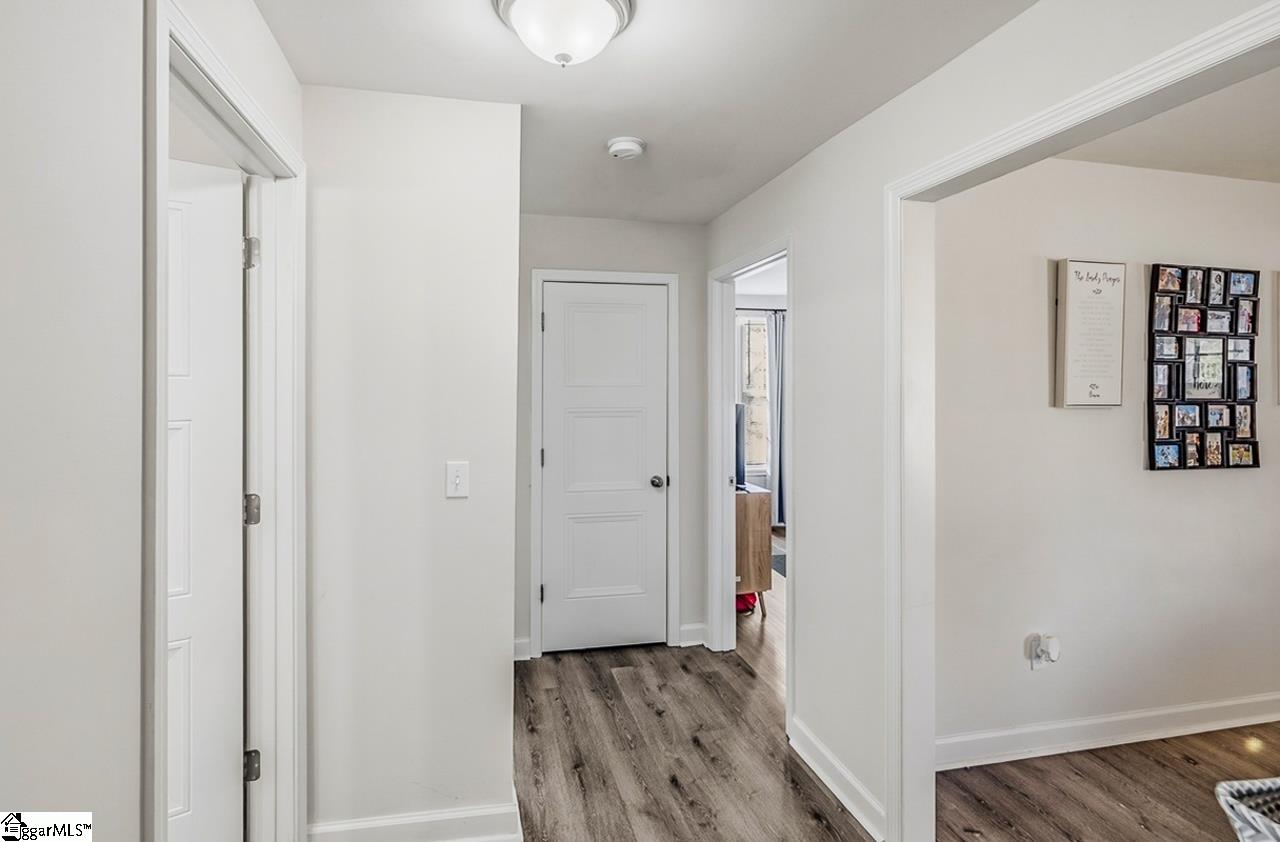 101 Pleasant Ridge Avenue Greenville, SC 29605 - Photo 18 of 27