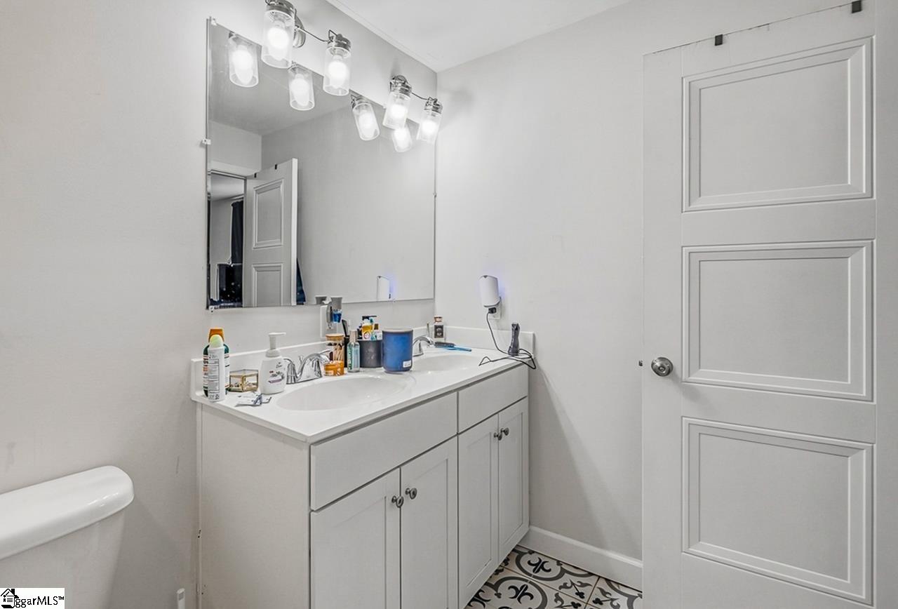 101 Pleasant Ridge Avenue Greenville, SC 29605 - Photo 19 of 27