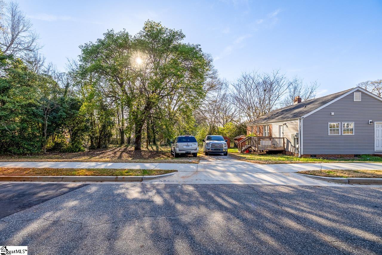 101 Pleasant Ridge Avenue Greenville, SC 29605 - Photo 26 of 27