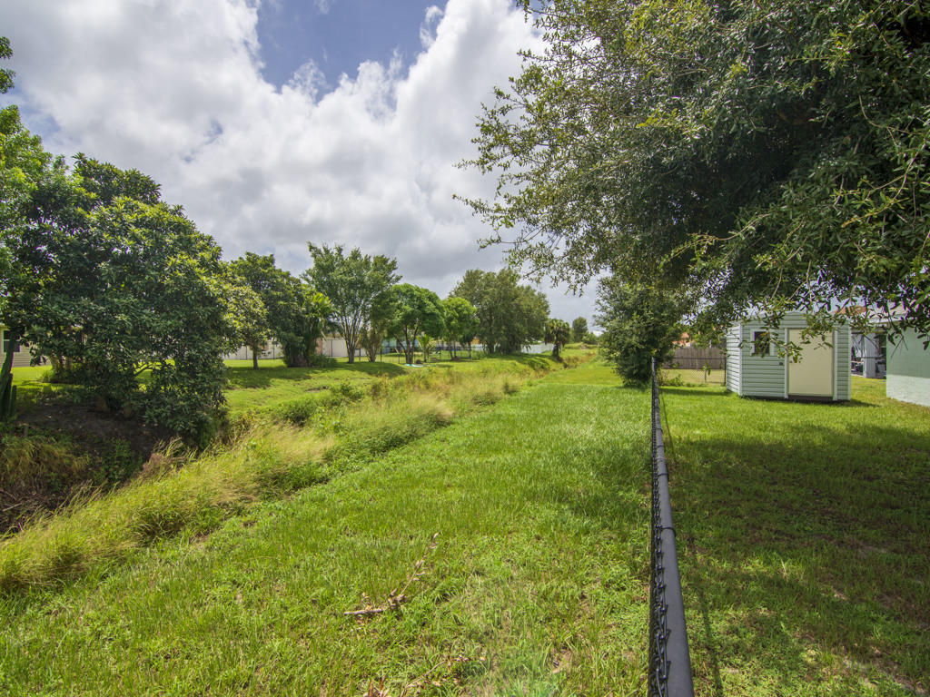 798 Southwest McCall Road Port St. Lucie, FL 34953 - Photo 30 of 33 33-171