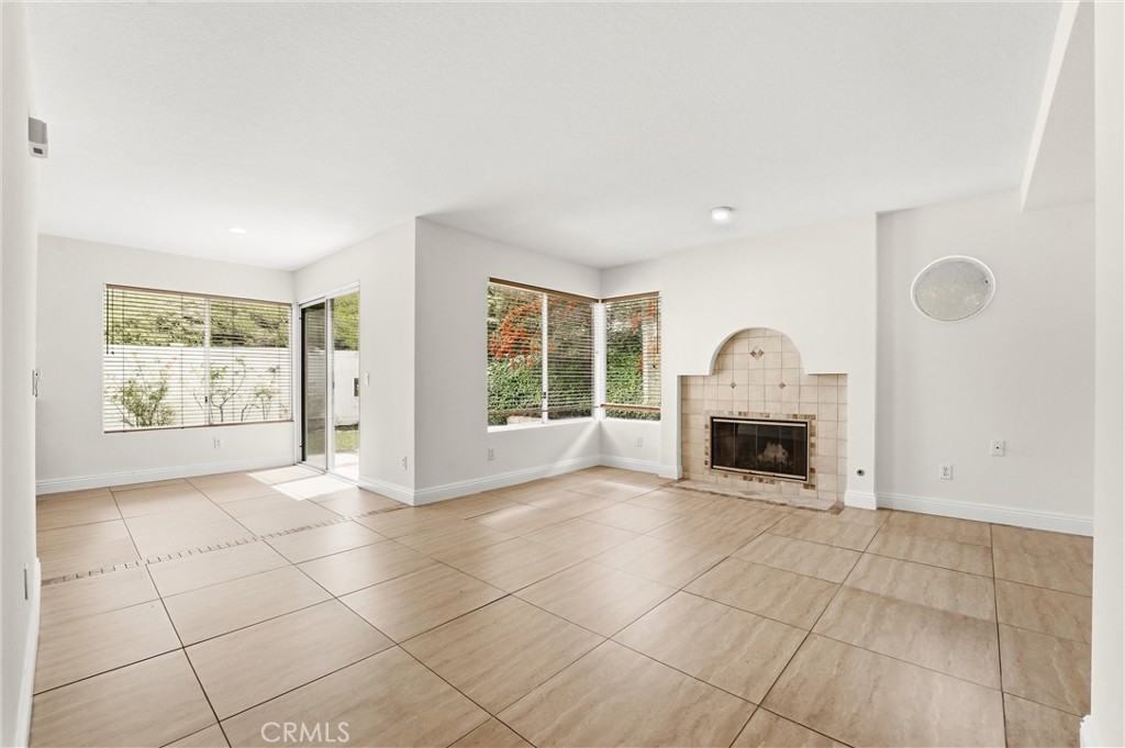 1621 San Almada Road Corona, CA 92882 - Photo 12 of 49