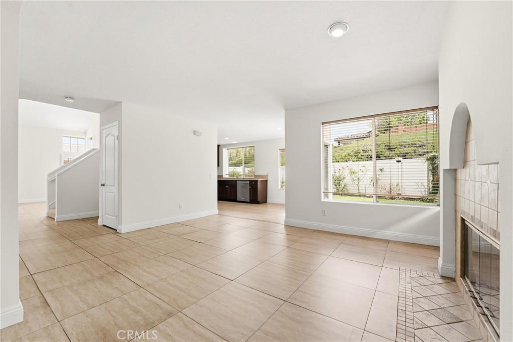 1621 San Almada Road Corona, CA 92882 - Photo 15 of 49
