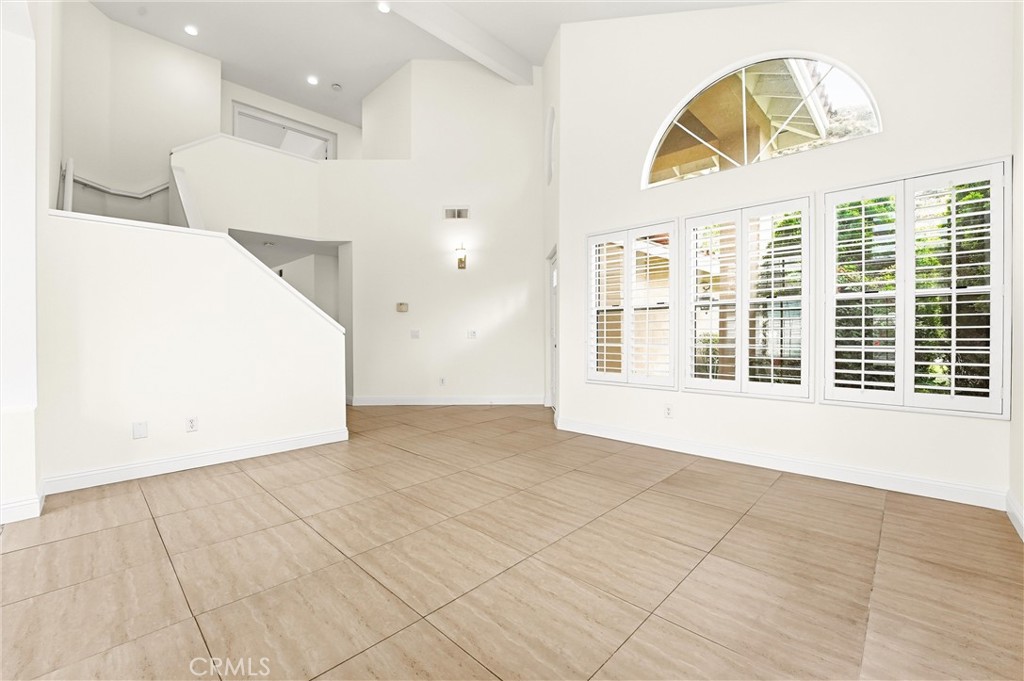 1621 San Almada Road Corona, CA 92882 - Photo 7 of 49