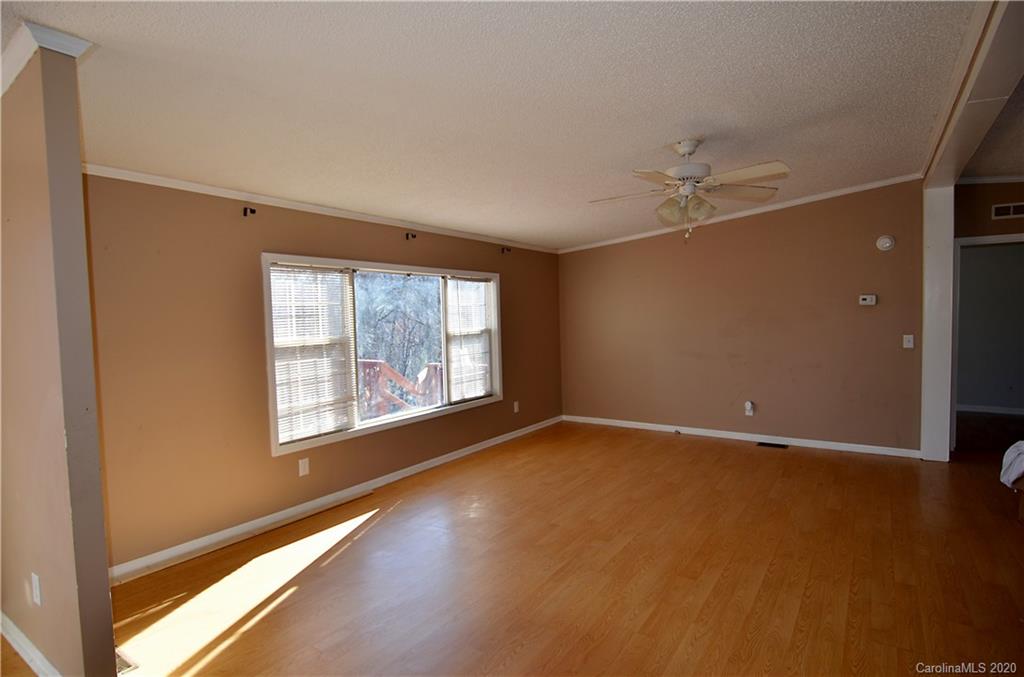 190 Landis Road Marion, NC 28752 - Photo 8 of 26 Gallery Image 8