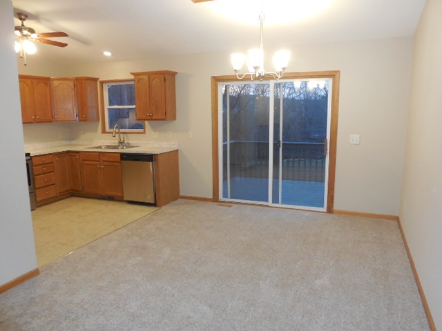 6062 Appomattox Road Davenport, IA 52806 - Photo 3 of 14 Gallery Image 3