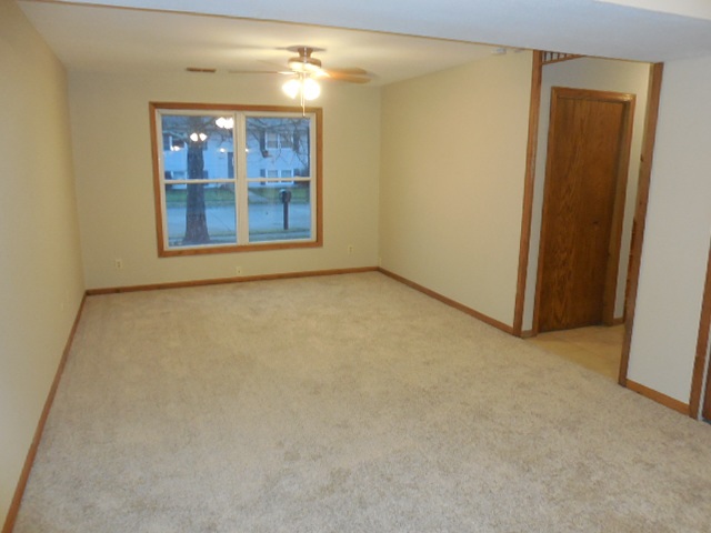 6062 Appomattox Road Davenport, IA 52806 - Photo 7 of 14 Gallery Image 7