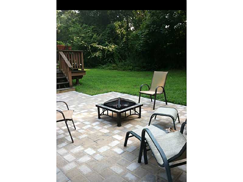 12 Heidi Road Lincoln, RI 02865 - Photo 2 of 20 Patio/Deck.