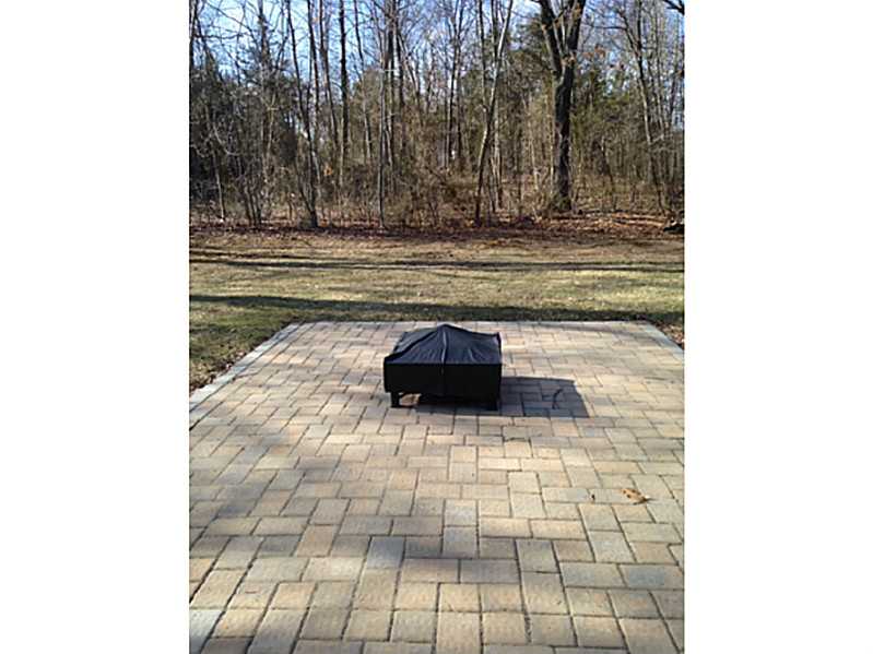 12 Heidi Road Lincoln, RI 02865 - Photo 3 of 20 Patio/Deck.
