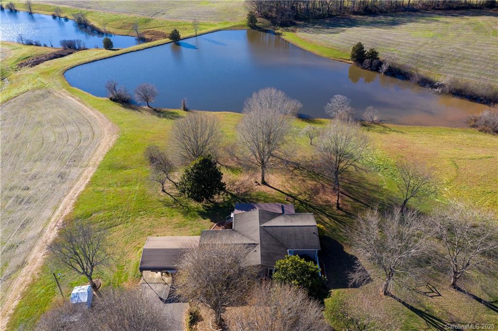 617 Rock Springs Road Harmony, NC 28634 - Photo 2 of 31 Gallery Image 2