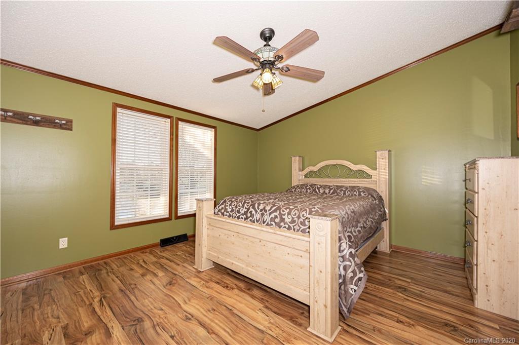 617 Rock Springs Road Harmony, NC 28634 - Photo 15 of 31 Gallery Image 15