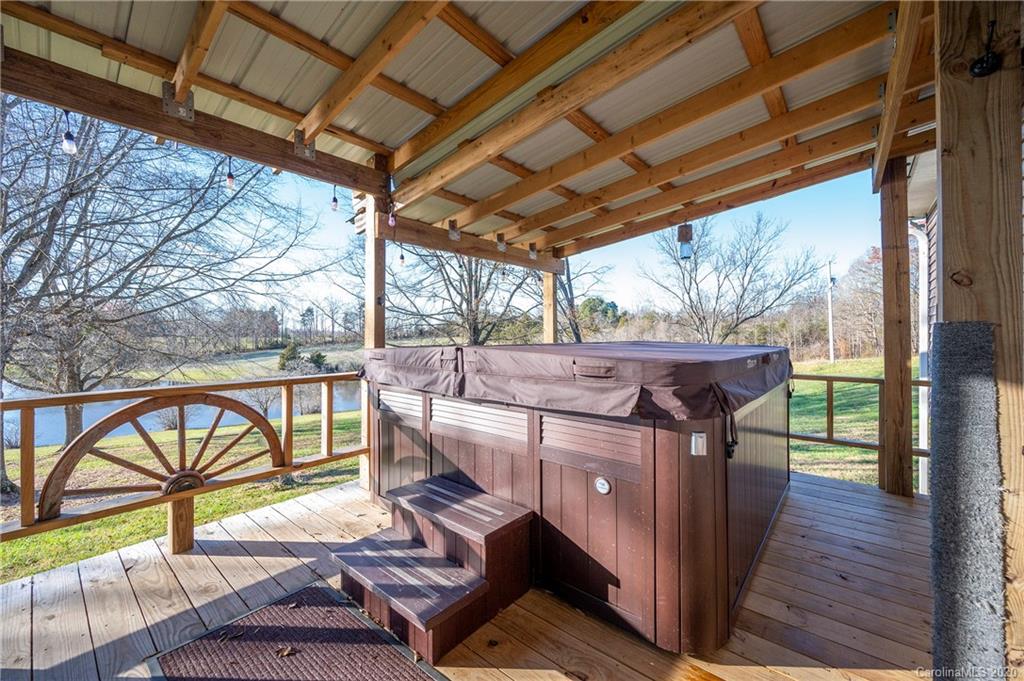 617 Rock Springs Road Harmony, NC 28634 - Photo 21 of 31 Gallery Image 21