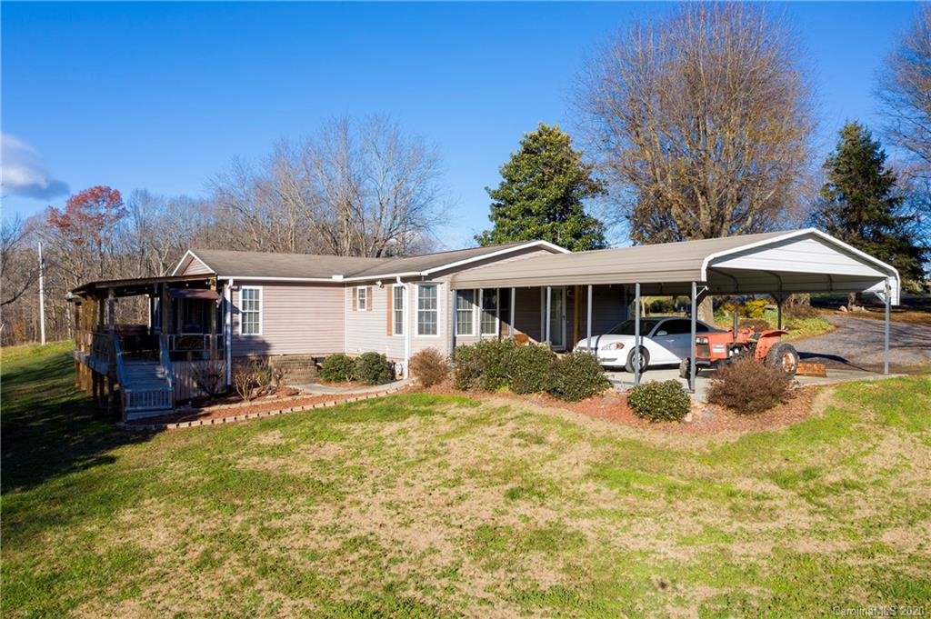 617 Rock Springs Road Harmony, NC 28634 - Photo 6 of 31 Gallery Image 6