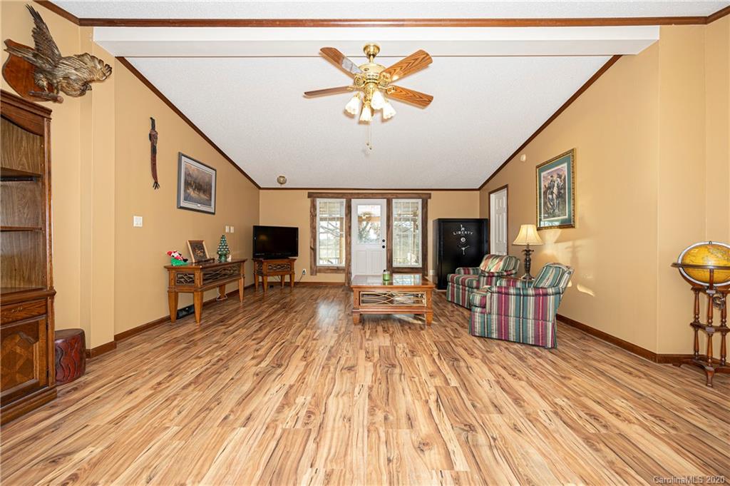 617 Rock Springs Road Harmony, NC 28634 - Photo 8 of 31 Gallery Image 8
