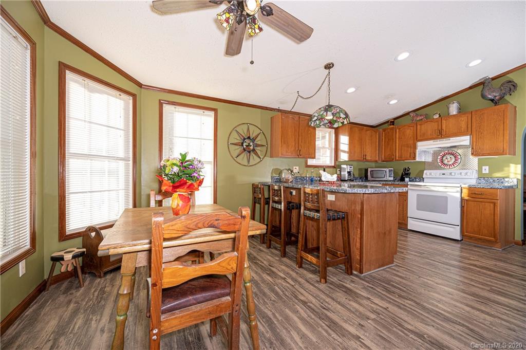 617 Rock Springs Road Harmony, NC 28634 - Photo 9 of 31 Gallery Image 9
