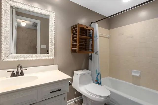 $365,000 | 1601 Northwest Weatherstone Court, Blue Springs, MO 64015