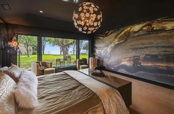 $1,293,000 | 308 North Broadway Road, Azle, TX 76020