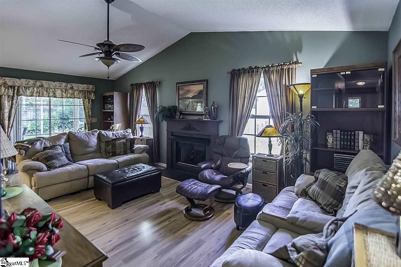 9 Woolridge Way Greer, SC 29650 - Photo 11 of 30 Gallery Image 11