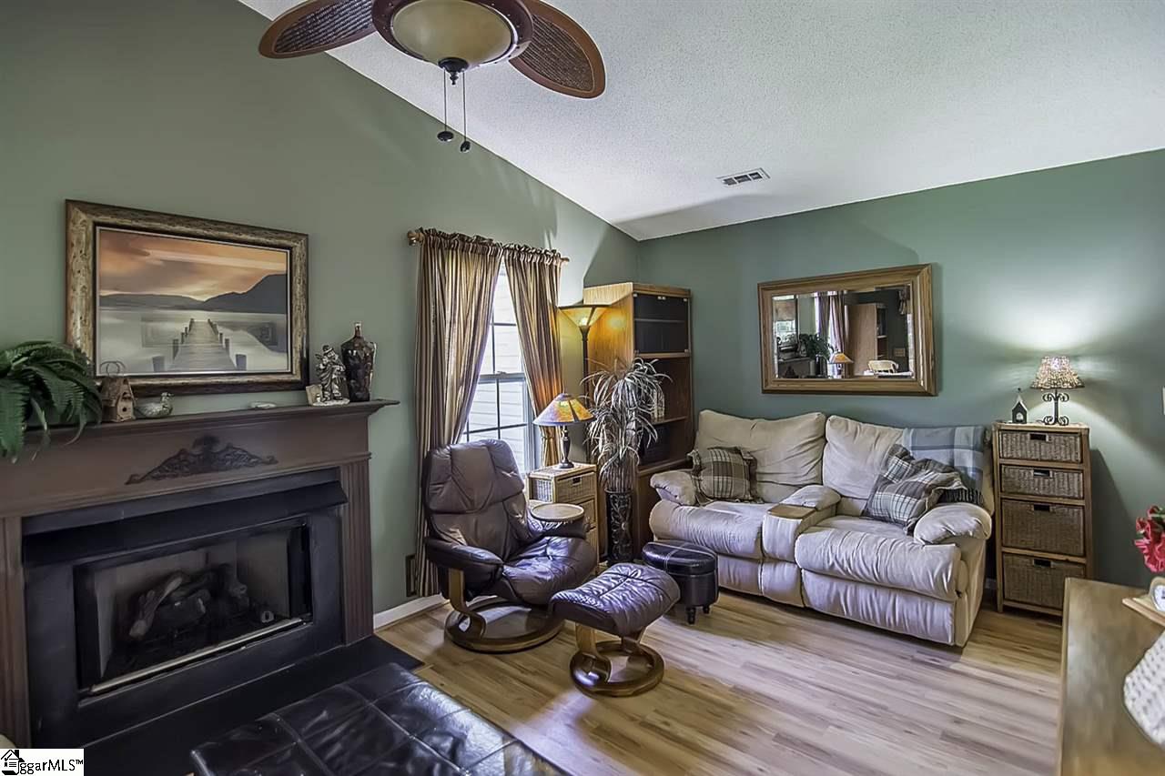 9 Woolridge Way Greer, SC 29650 - Photo 12 of 30 Gallery Image 12