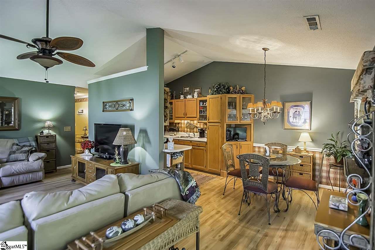 9 Woolridge Way Greer, SC 29650 - Photo 13 of 30 Gallery Image 13