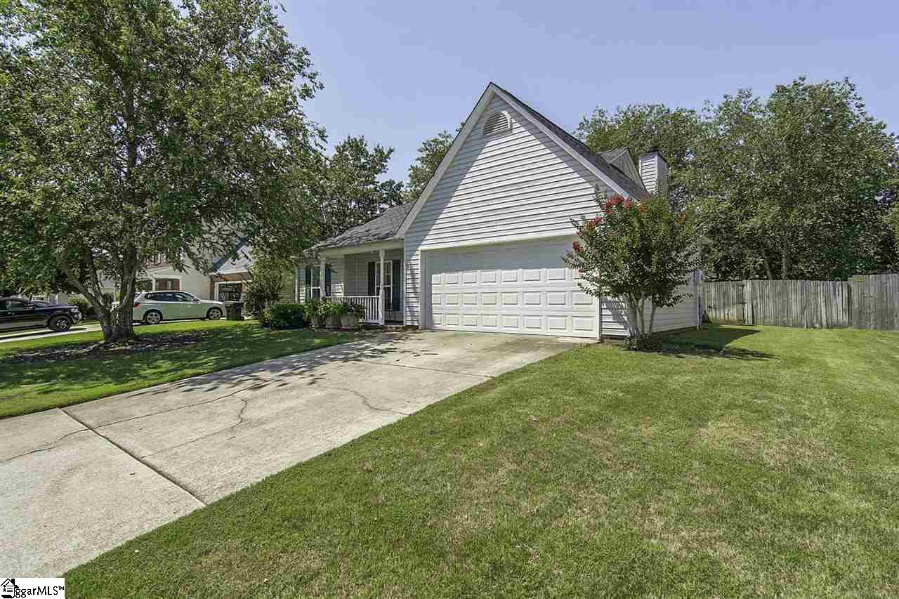 9 Woolridge Way Greer, SC 29650 - Photo 6 of 30 Gallery Image 6