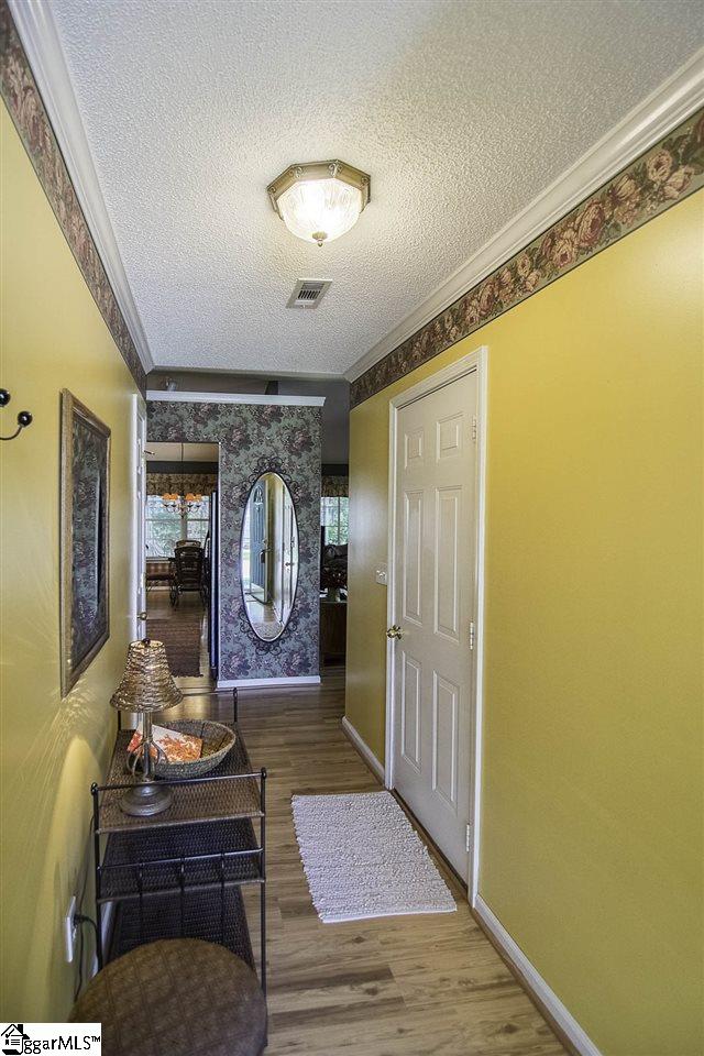 9 Woolridge Way Greer, SC 29650 - Photo 10 of 30 Gallery Image 10
