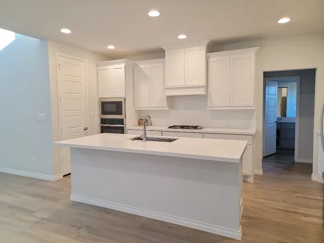 $2,395 | 528 Gerona Court, Liberty Hill, TX 78642