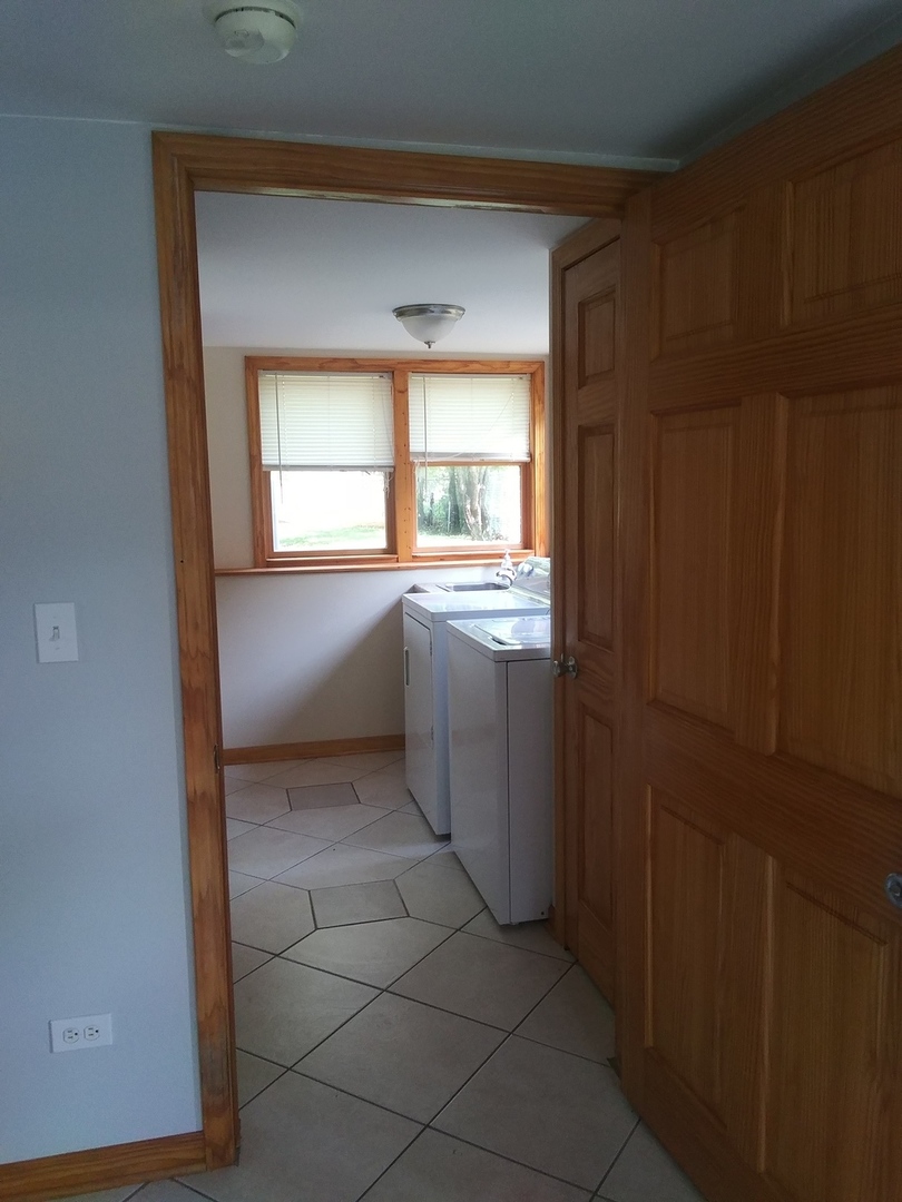 28W512 Batavia Road Warrenville, IL 60555 - Photo 14 of 23