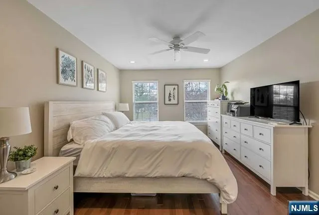 $3,025 | 1099 Coventry Way, Mahwah, NJ 07430