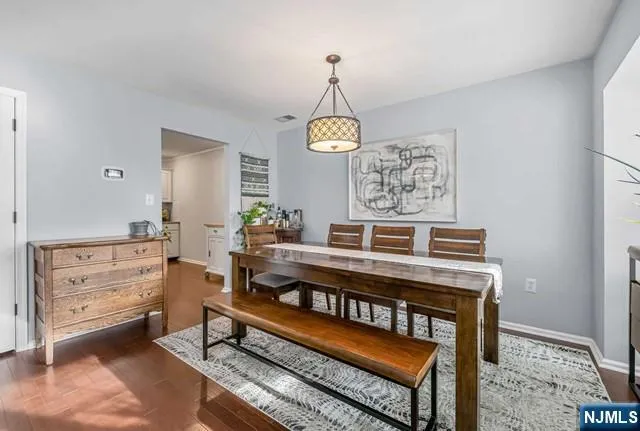 $3,025 | 1099 Coventry Way, Mahwah, NJ 07430