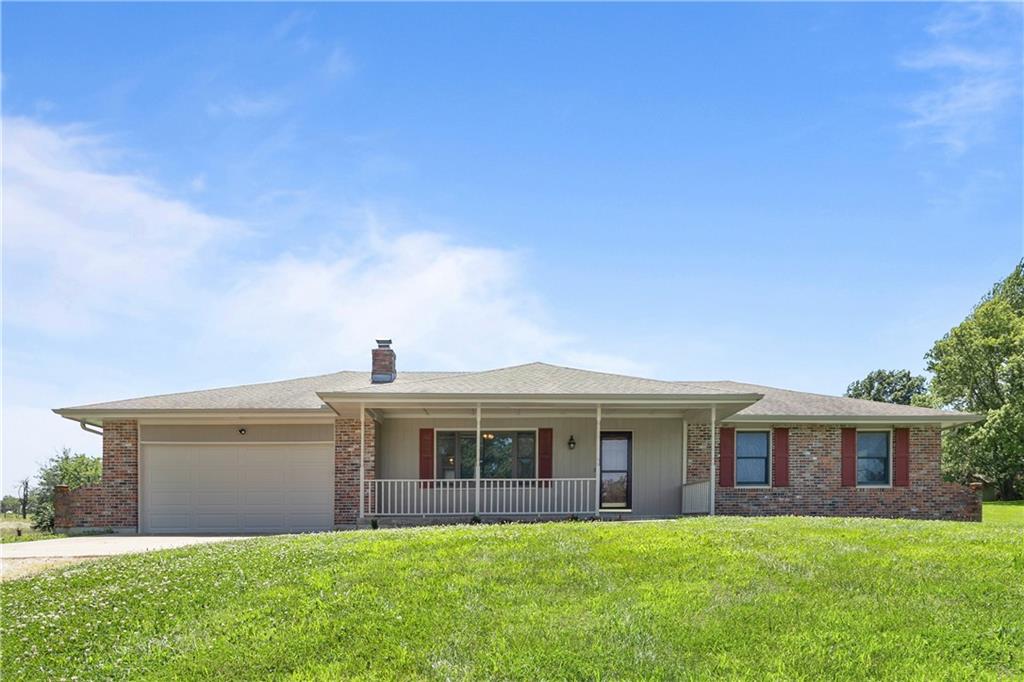 8 Northwest 515th Road Warrensburg, MO 64093 - Photo 1 of 54