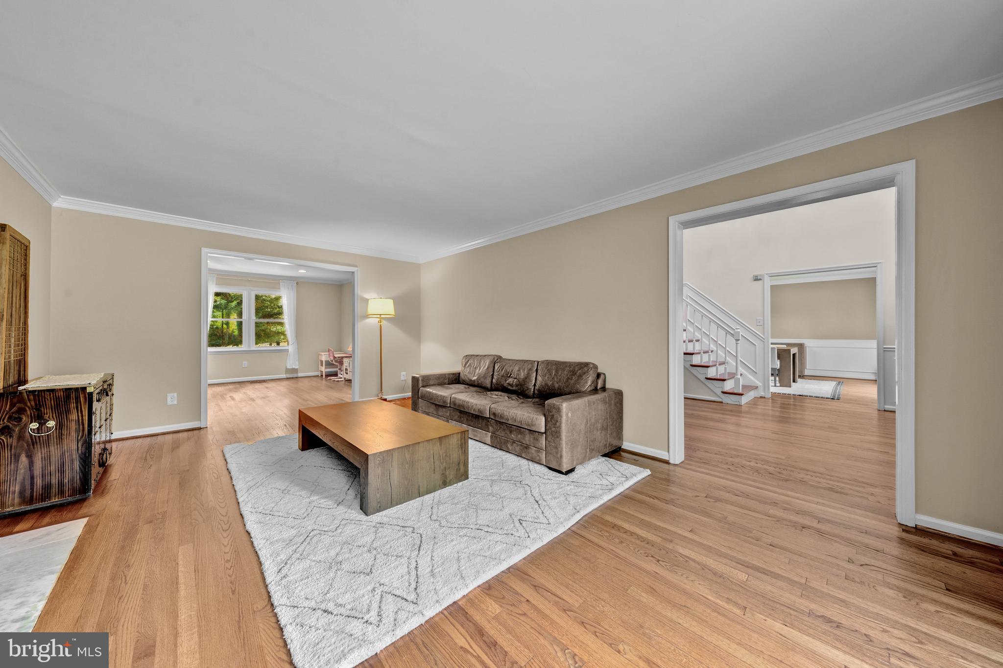 1077 Spring Hill Road McLean, VA 22102 - Photo 7 of 59 Living Room