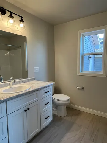 $409,900 | 1515 Caroline Drive, New London, WI 54961