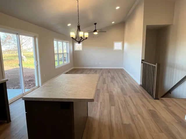 $409,900 | 1515 Caroline Drive, New London, WI 54961