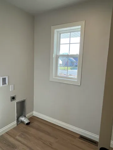 $409,900 | 1515 Caroline Drive, New London, WI 54961