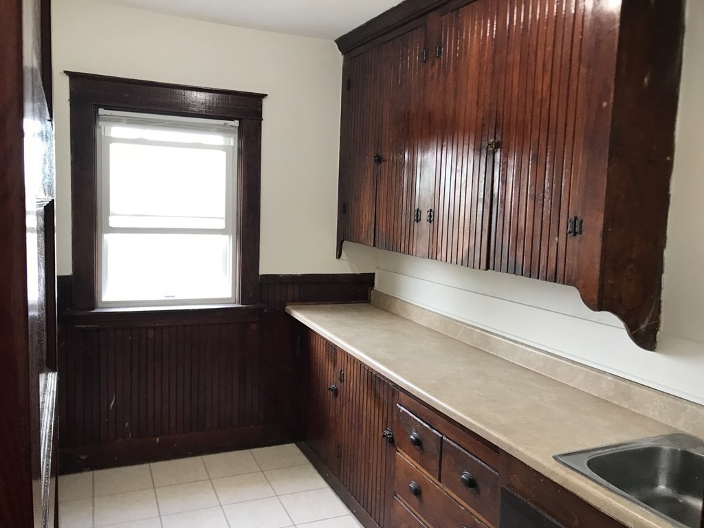 330 Main Street, Unit 2 Clinton, MA 01510 - Photo 4 of 19