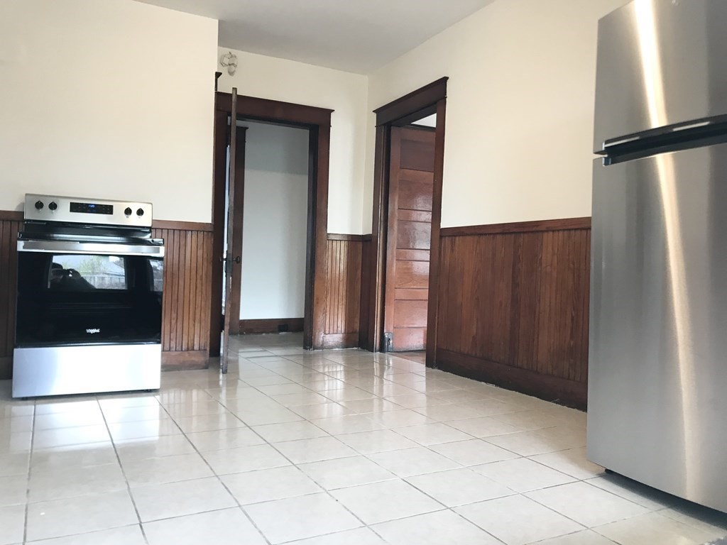 330 Main Street, Unit 2 Clinton, MA 01510 - Photo 7 of 19