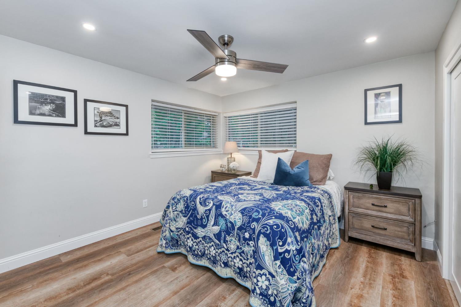 1540 West San Ramon Avenue Fresno, CA 93711 - Photo 25 of 32 a bedroom with bed and a window