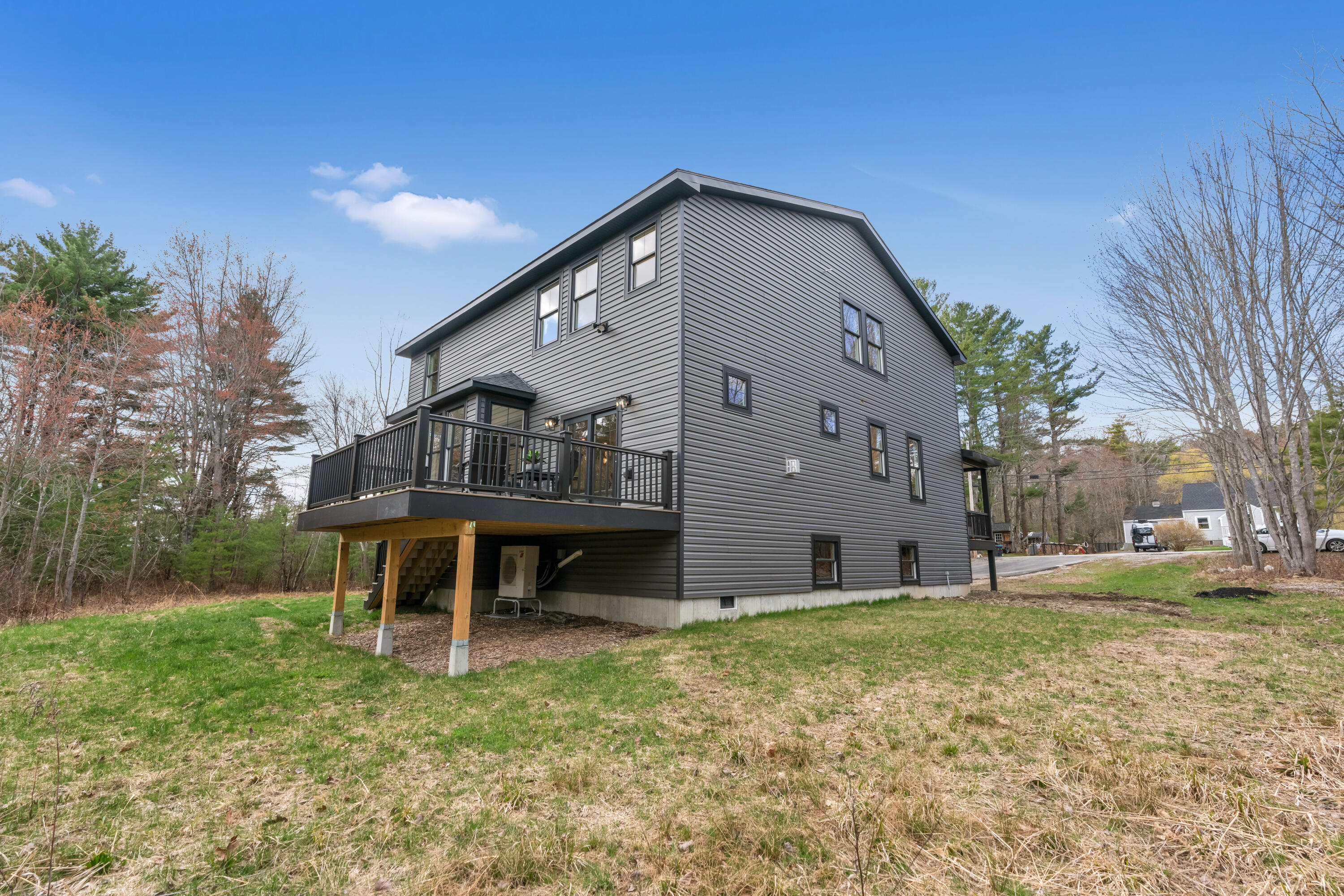 43 Middle Road Falmouth, ME 04105 - Photo 2 of 48 43 Middle Rd