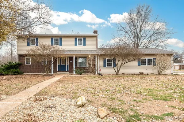$299,900 | 1034 Raymond Drive, Red Bud, IL 62278