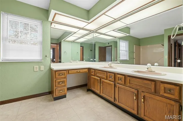 $299,900 | 1034 Raymond Drive, Red Bud, IL 62278