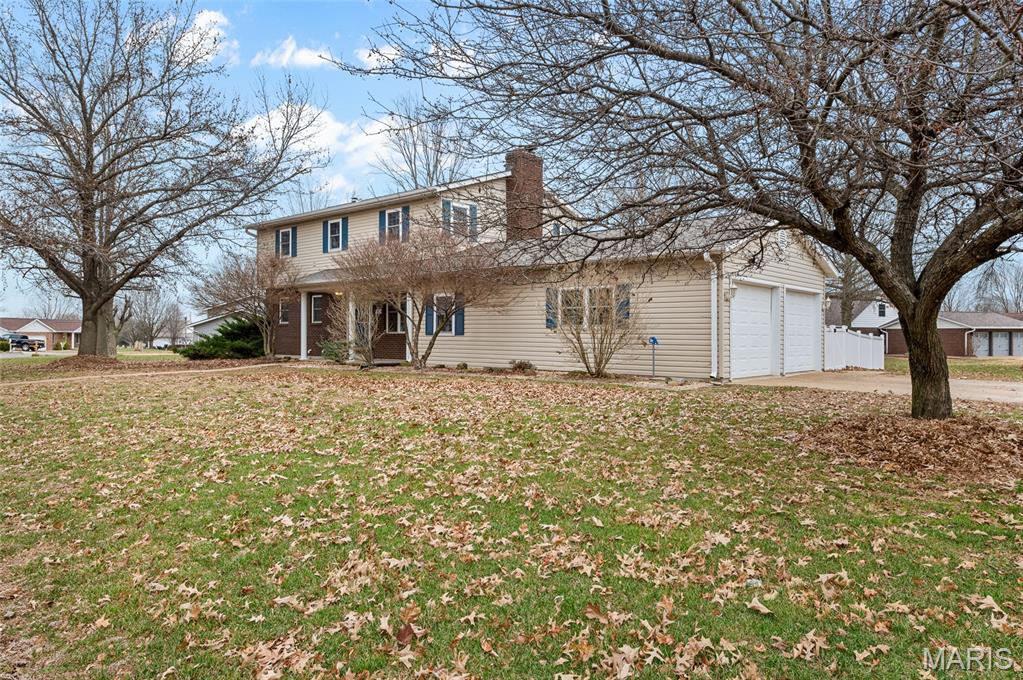 1034 Raymond Drive Red Bud, IL 62278 - Photo 3 of 41