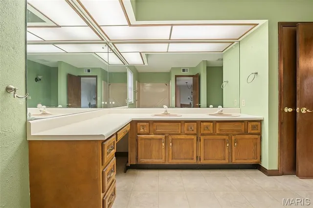 $299,900 | 1034 Raymond Drive, Red Bud, IL 62278