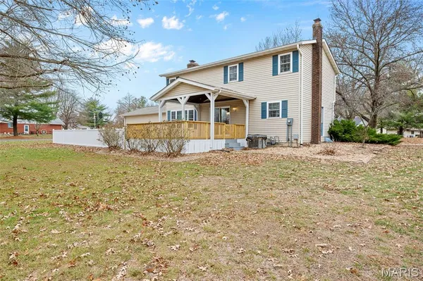 $299,900 | 1034 Raymond Drive, Red Bud, IL 62278