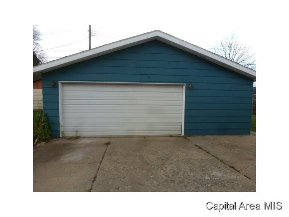 2043 Randall Court Springfield, IL 62703 - Photo 2 of 7